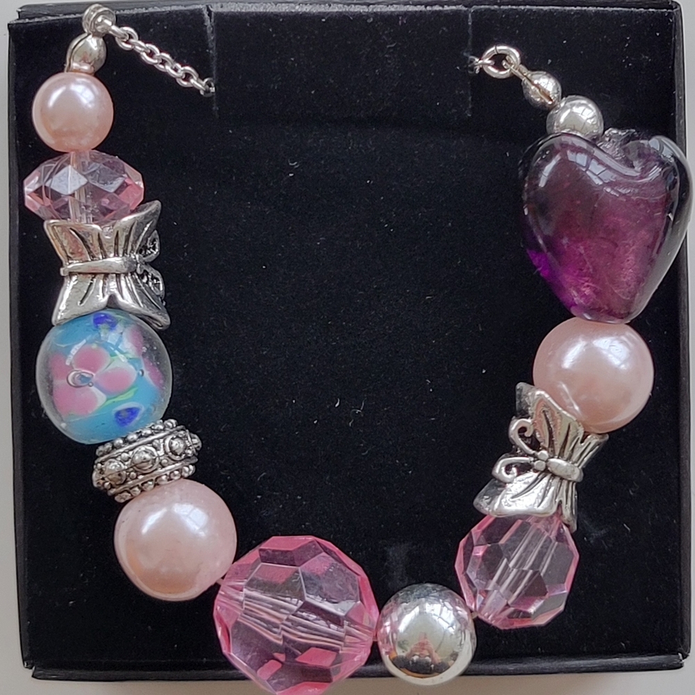 Avon | Floral Beaded Chic Necklace